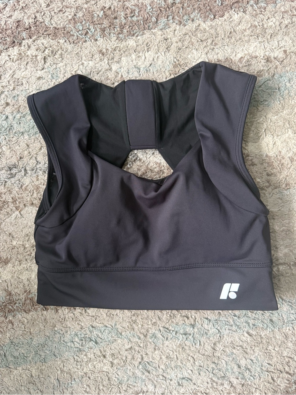 High‑Support Black Sports Bra with Keyhole Back